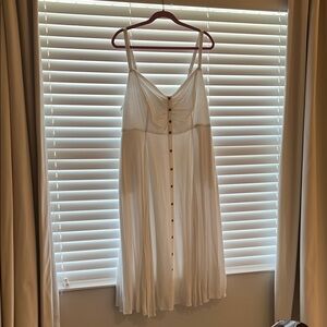 Used Torrid White ruched dress Size 2